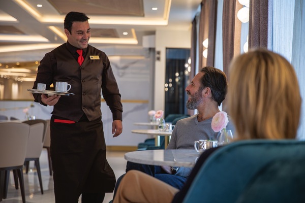 Regent Seven Seas Cruises Seven Seas Splendor Coffee Connection Lifestyle.jpg